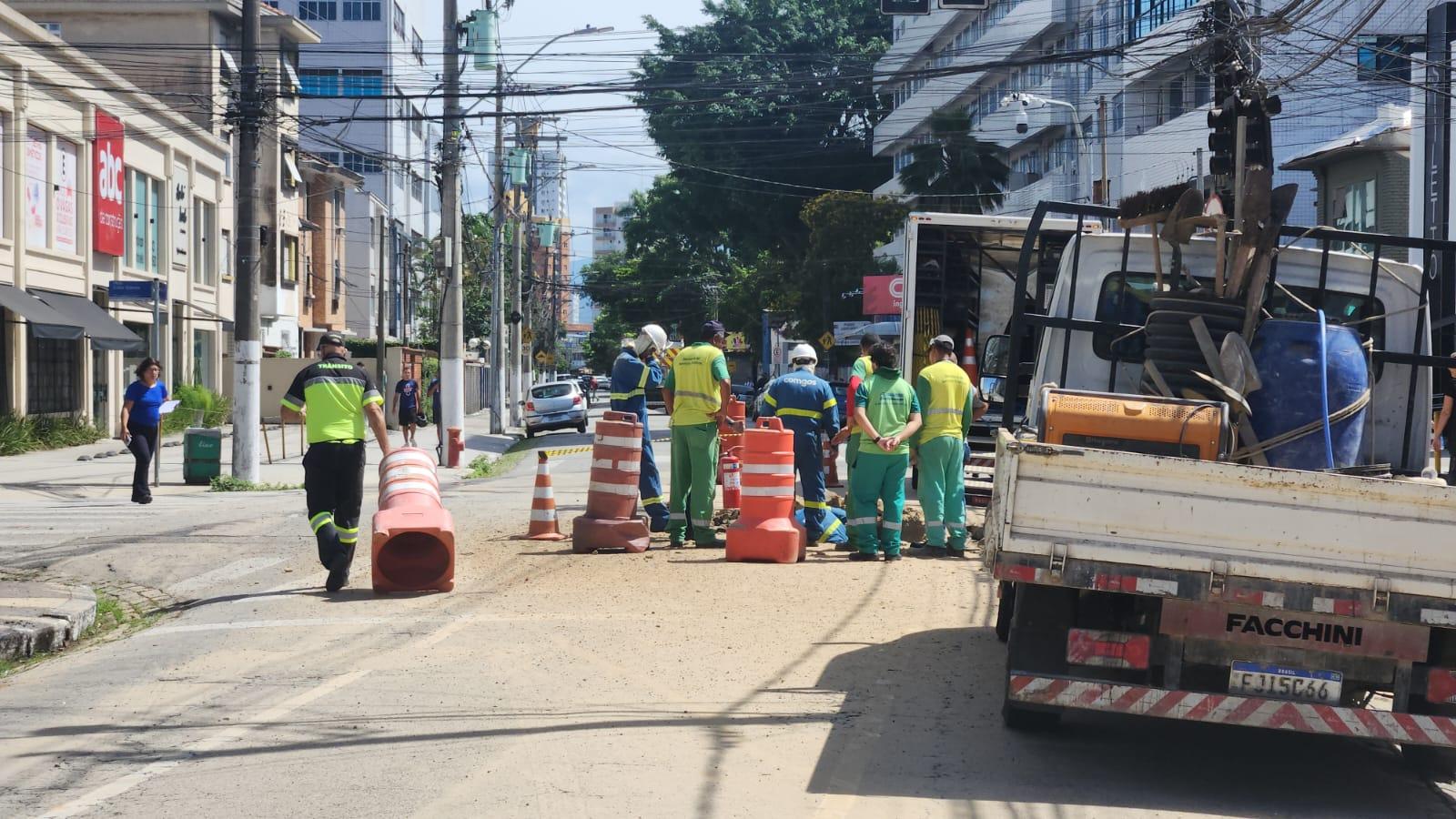 Vazamento de gás ocorreu entre as ruas Oswaldo Cruz e Lobo Viana, no Boqueirão, em Santos