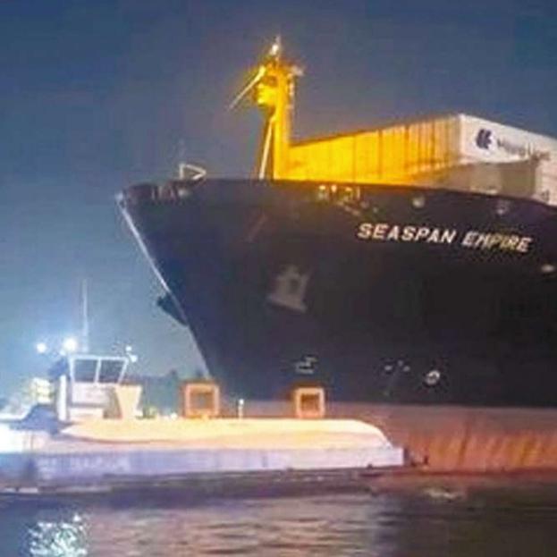 Colisão ocorreu, uma semana atrás, entre porta-contêineres e embarcações da travessia Santos-Guarujá