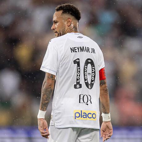 Neymar tem a meta de jogar a Copa, mas precisa mostrar serviço a Carlo Ancelotti