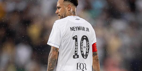 Neymar tem a meta de jogar a Copa, mas precisa mostrar serviço a Carlo Ancelotti