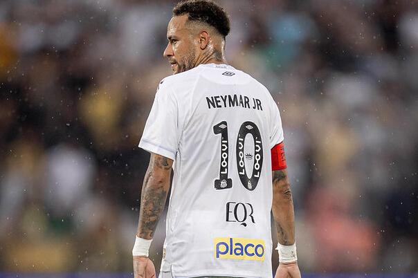 Neymar tem a meta de jogar a Copa, mas precisa mostrar serviço a Carlo Ancelotti