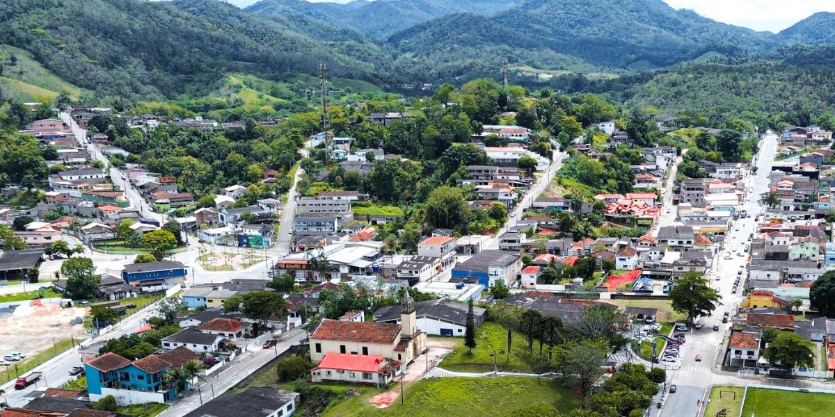 Médico teria participado da transferência de uma comunidade terapêutica para Pedro de Toledo, onde passaram a ocorrer internações involuntárias e compulsórias de forma ilegal