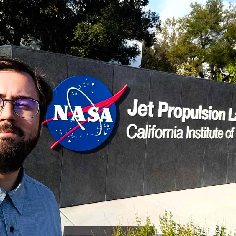 A trajetória de superação, excelência acadêmica e paixão pela ciência levou o vicentino à NASA