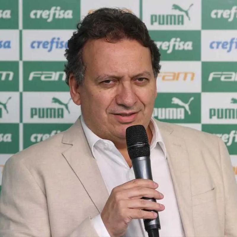 Vice do Palmeiras fala sobre negociação por Nino e chegada de reforços: 'A gente não sossega'