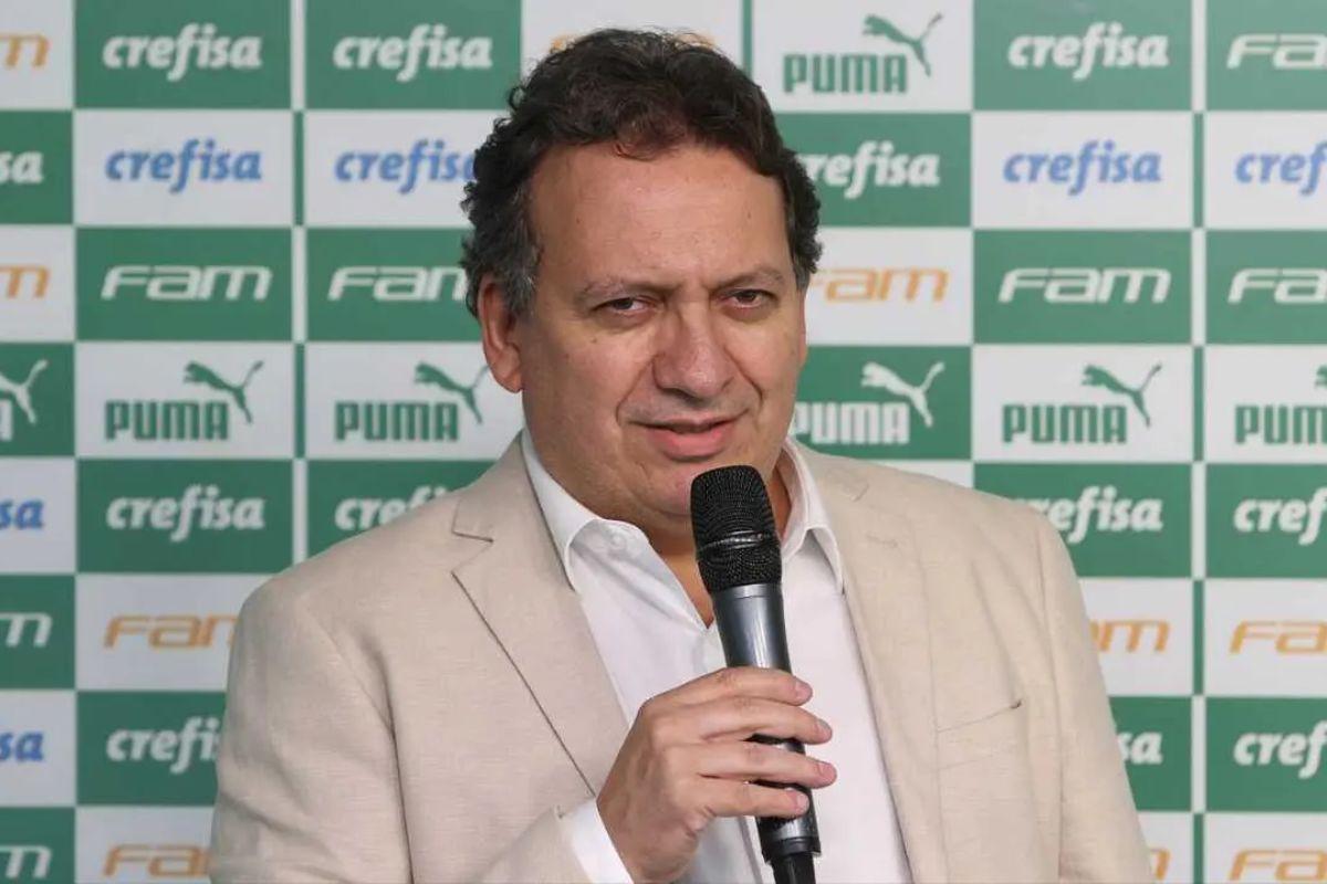 Vice do Palmeiras fala sobre negociação por Nino e chegada de reforços: 'A gente não sossega'