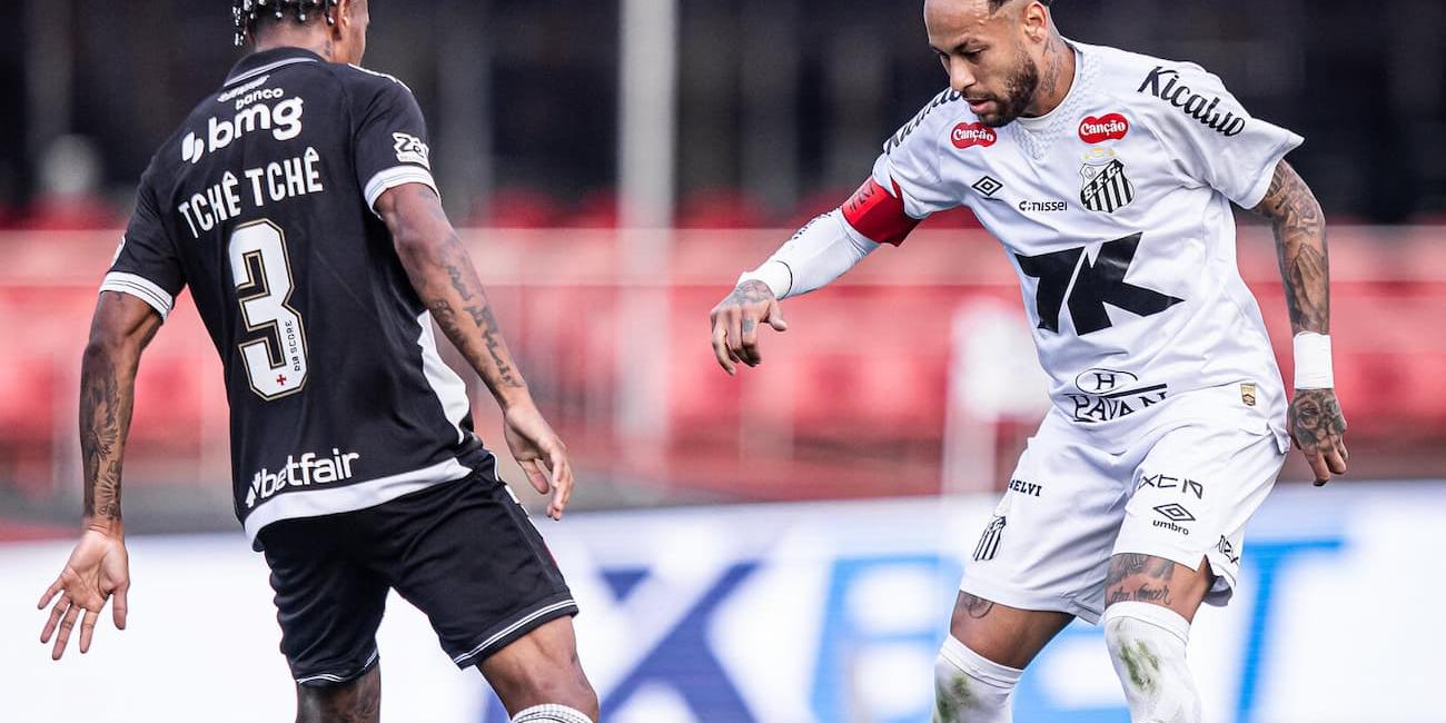 Seria uma tarde de festa no MorumBis, mas o Santos de Neymar deu vexame no ano passado