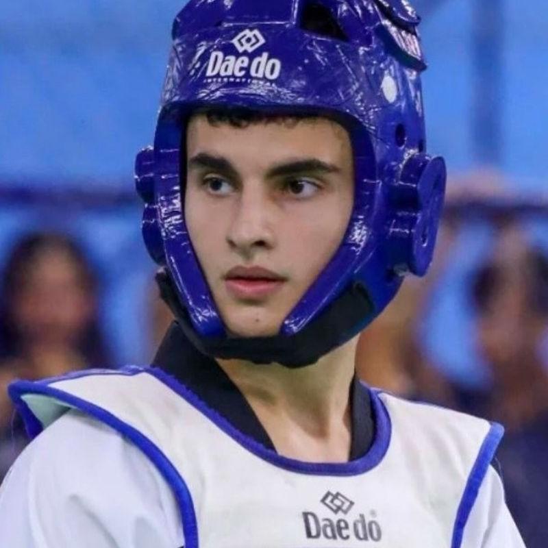 Jovem promessa do Taekwondo brasileiro, Cauã Batista morre aos 18 anos