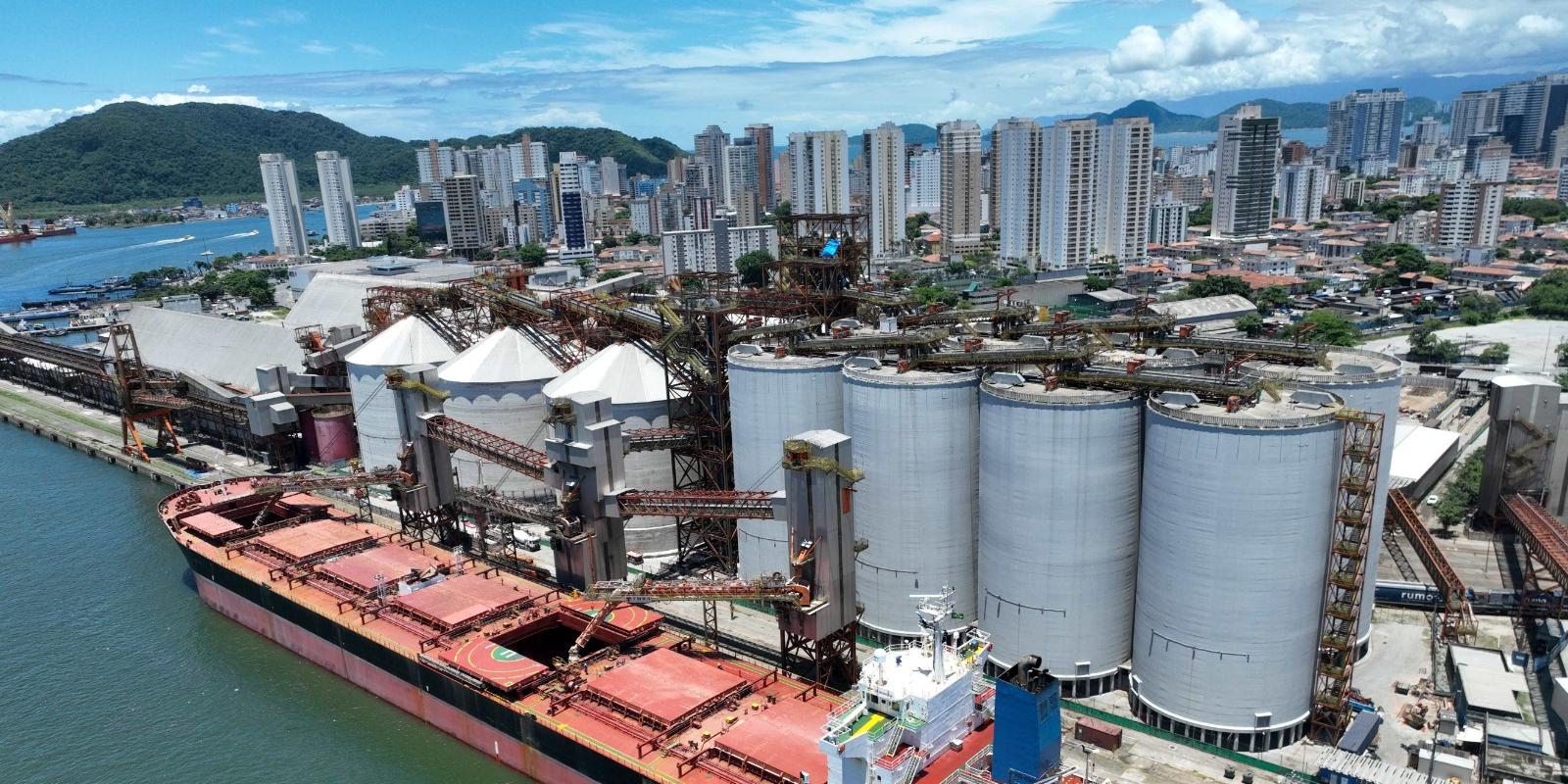 O avanço do Porto foi impulsionado principalmente pelo complexo soja