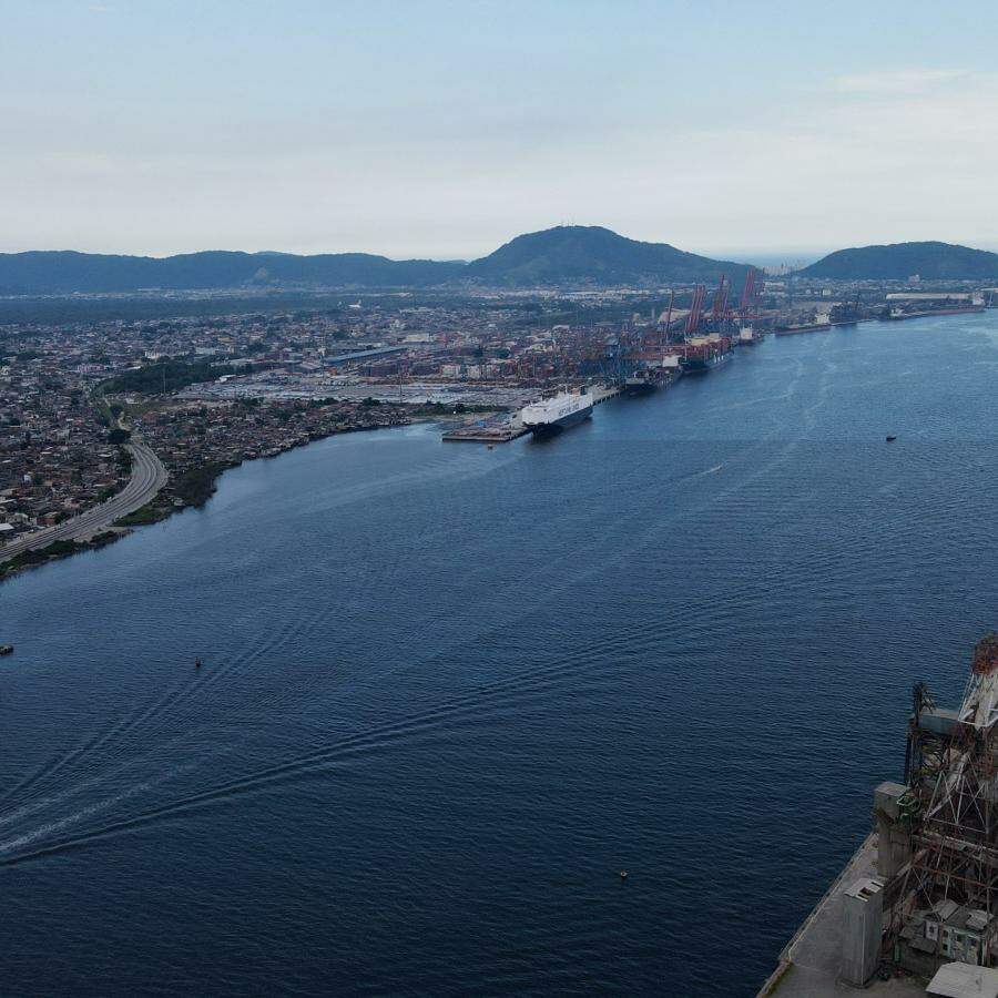 Projeto de lei para criação de medidas voltadas à retirada de moradias e empresas de áreas do entorno das futuras obras do túnel imerso Santos-Guarujá