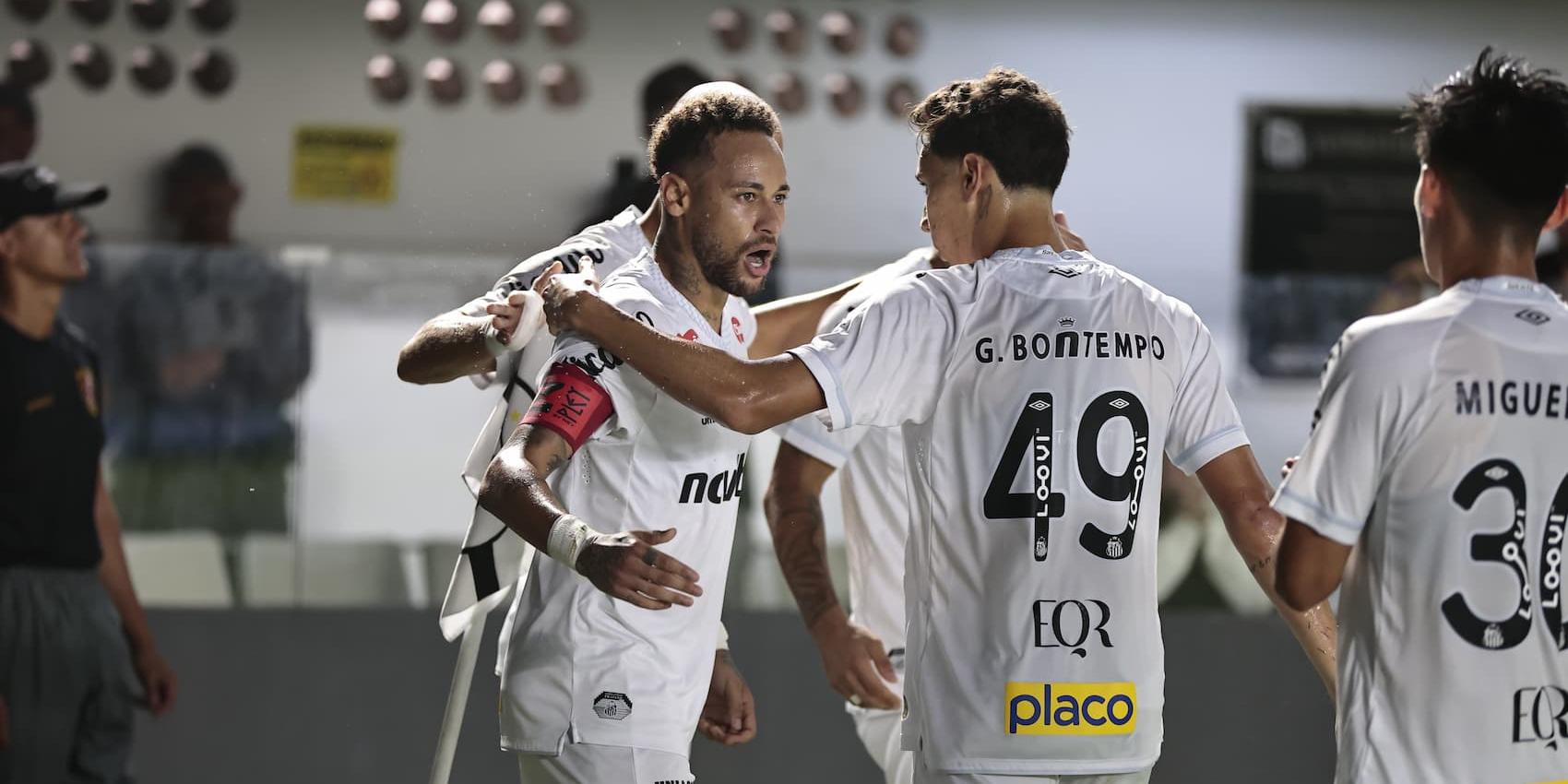 Vitória sobre o Vasco foi fundamental para o Santos estancar a crise e respirar no Brasileirão
