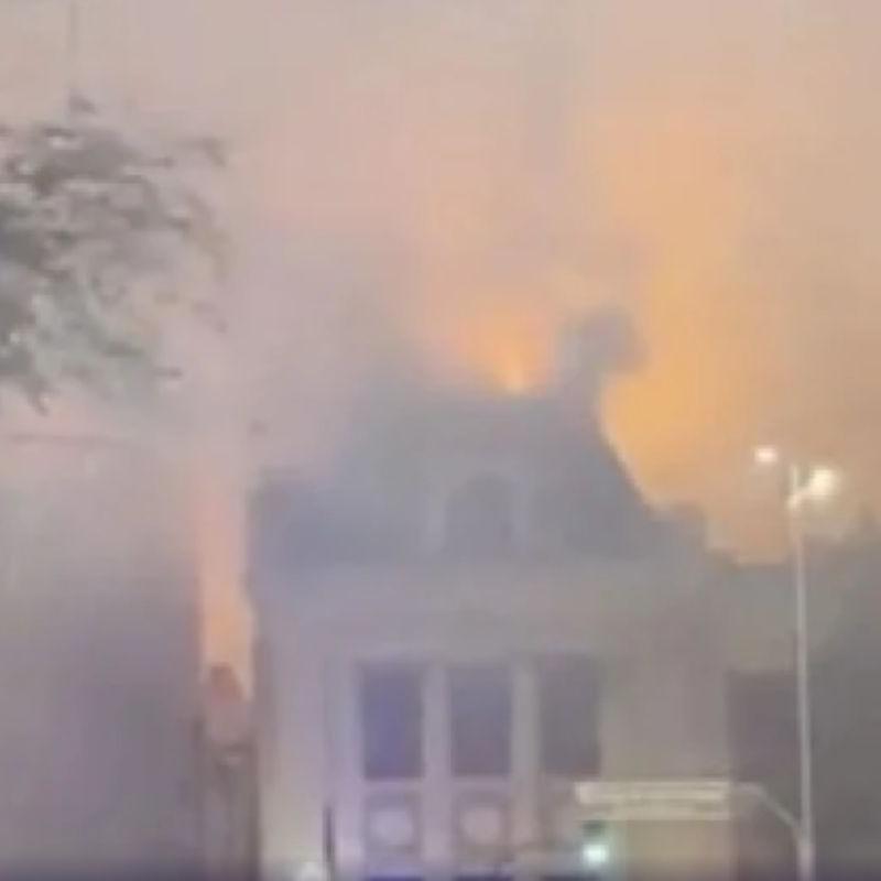 Incêndio atinge prédio da Faculdade de Direito da USP no Centro de São Paulo