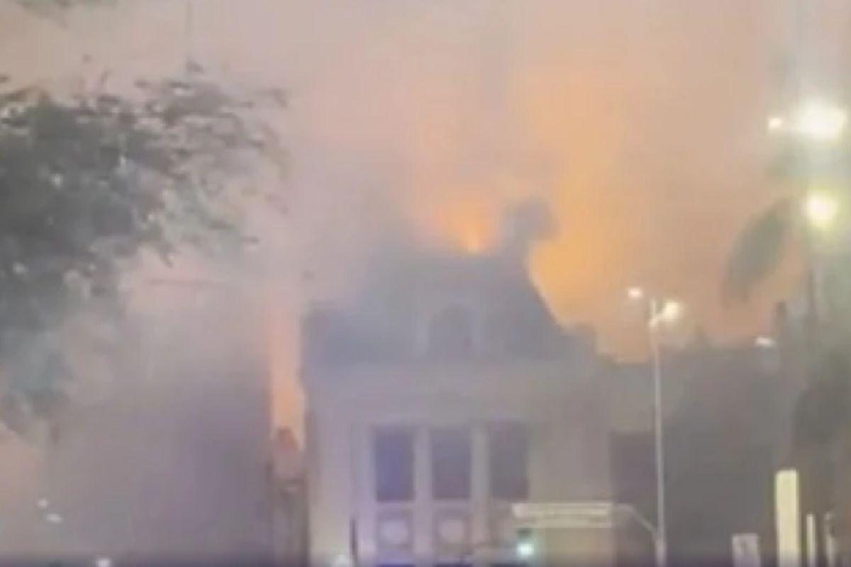 Incêndio atinge prédio da Faculdade de Direito da USP no Centro de São Paulo