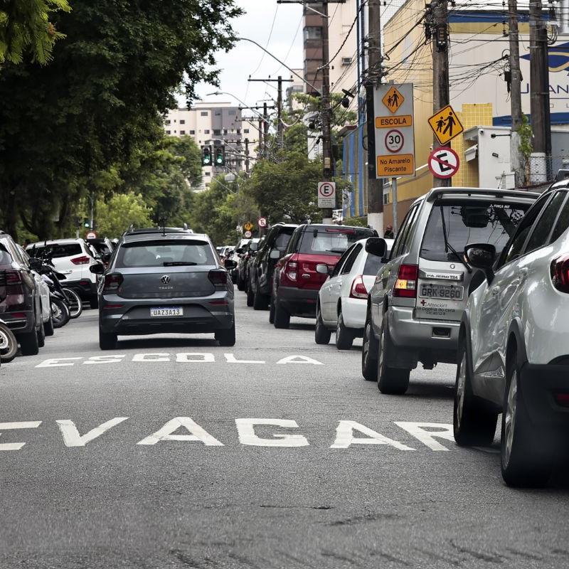 Ideia é orientar pais e responsáveis de alunos, sobretudo motoristas, sobre segurança perto de colégios