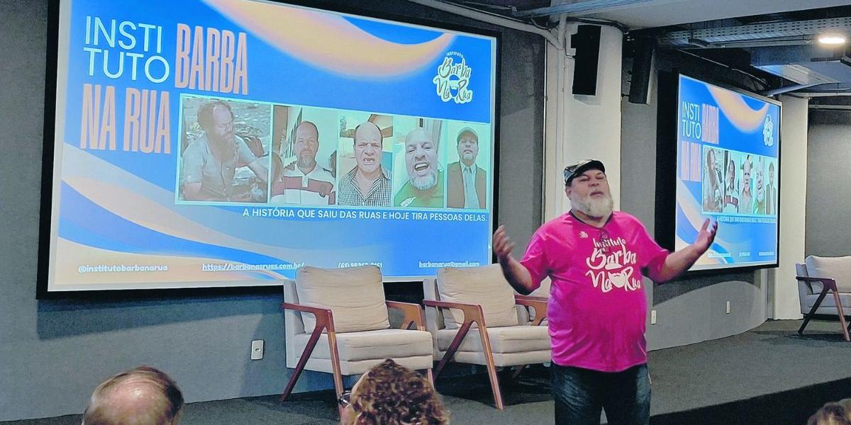 Resgatado dessa condição há 12 anos, Barba comanda a instituição que fundou, o Instituto Barba na Rua