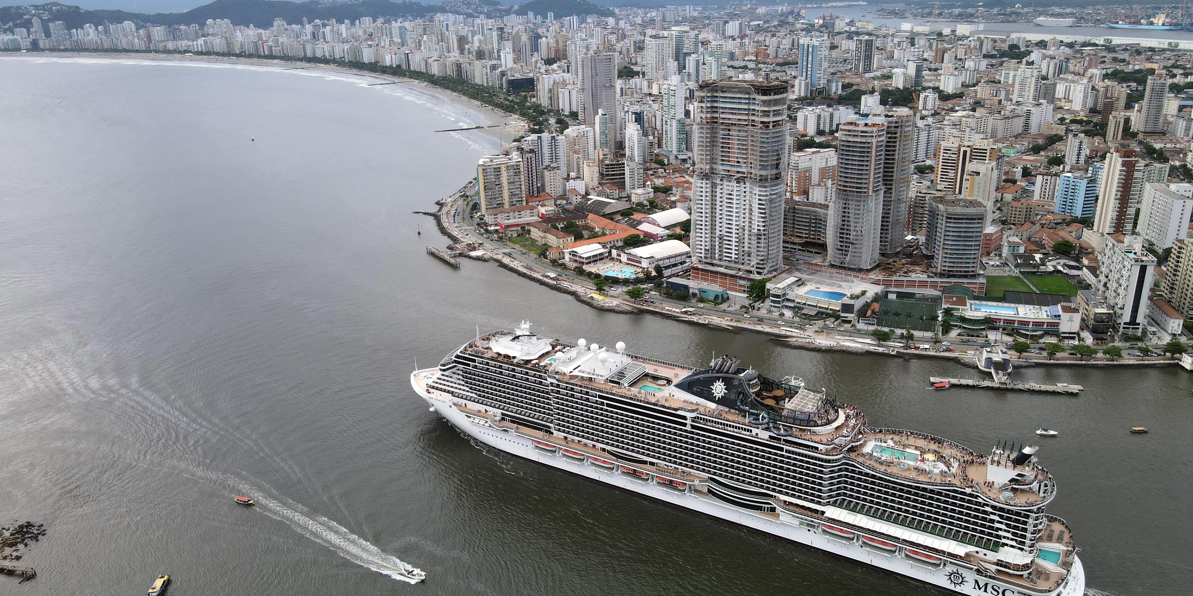 MSC Seaview, que encerrou ontem a programação de fevereiro, é um dos sete navios que farão escalas em março; desde o início da temporada, terminal recebeu 369.896 pessoas