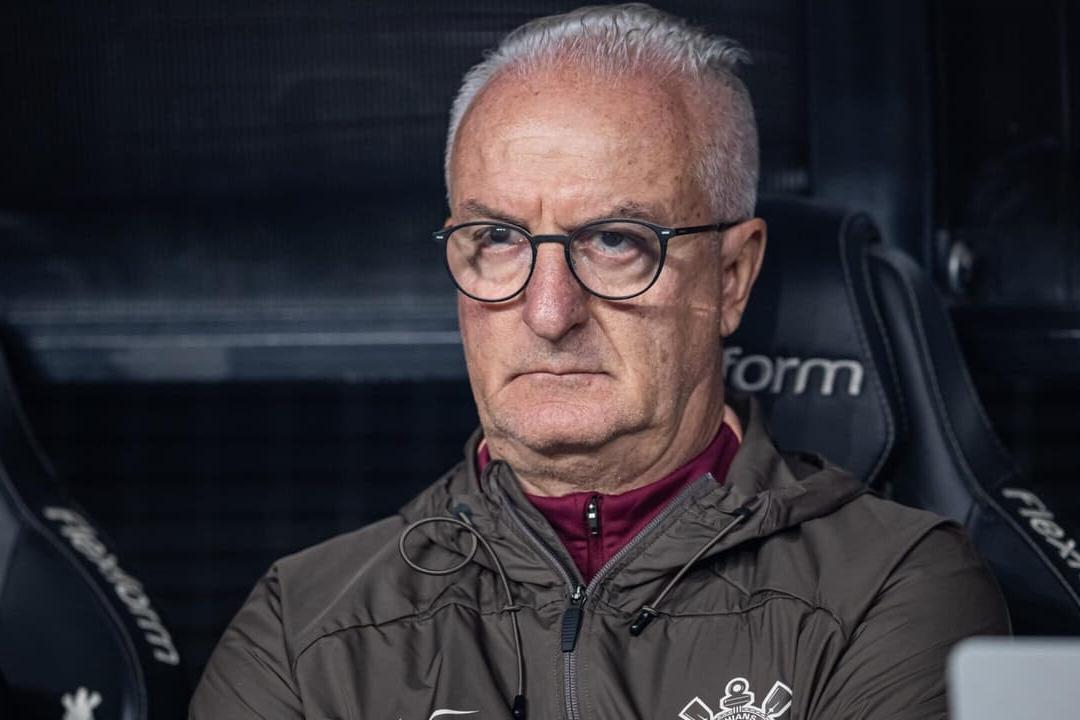 Dorival crê que não tem tido oportunidades de formar uma equipe, pois está sempre tentando reconstruir aquela que já tem