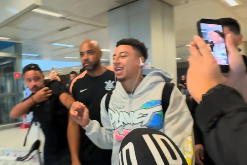 Contratação teve aval do técnico Dorival Júnior após aprovação do departamento de futebol