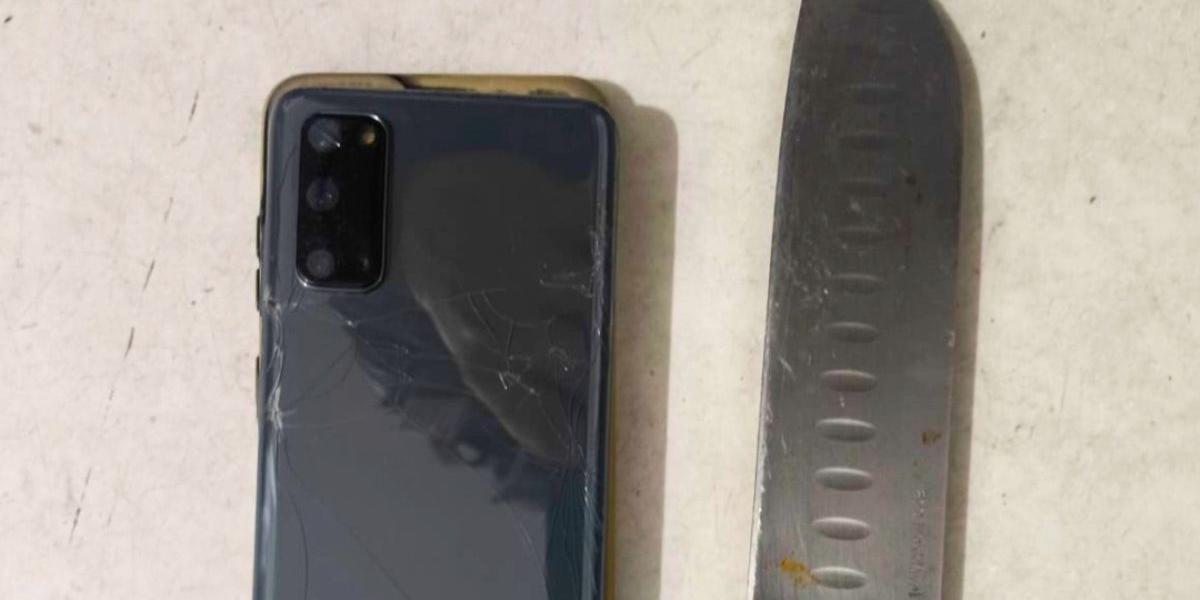 Celular roubado das vítimas e a faca utilizada no crime estavam com o suspeito, que foi preso em flagrante