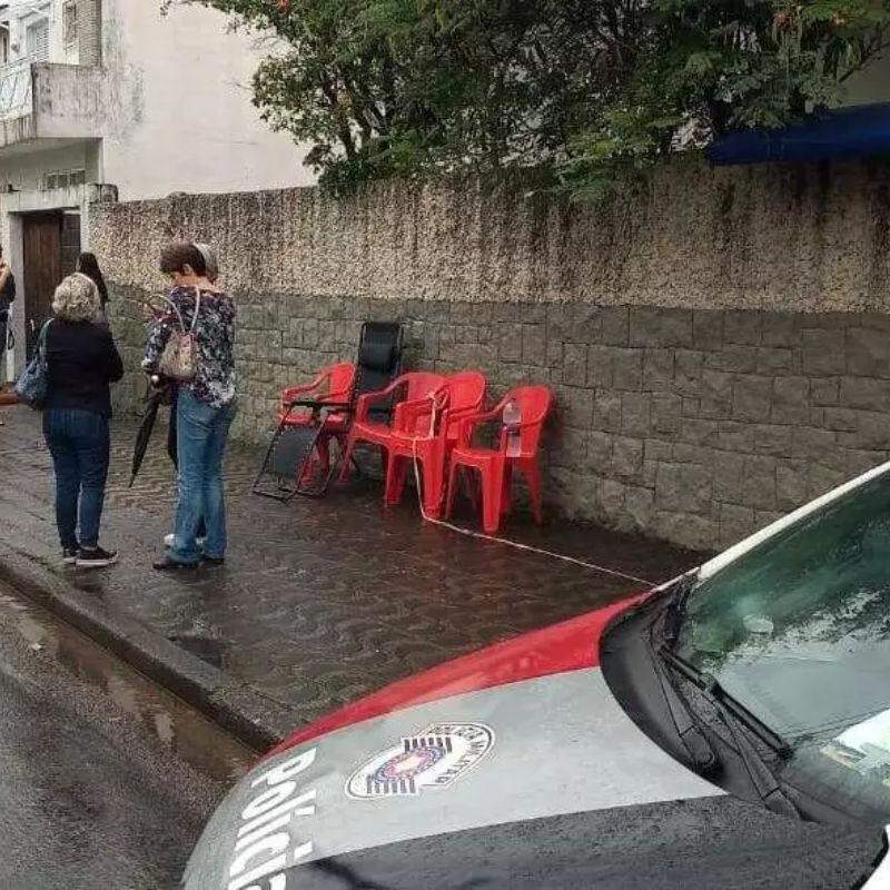 Caso ocorreu em 3 de março de 2020, quando o piso do quarto do idoso abriu uma cratera de cerca de três metros de profundidade