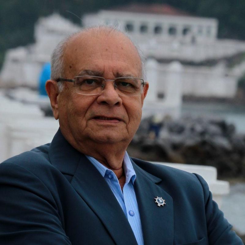 Laire Giraud e um cartão-postal bem particular