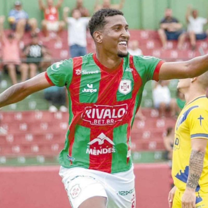 Otávio destacou a importância do resultado para a Portuguesa e dedicou a atuação especial à família