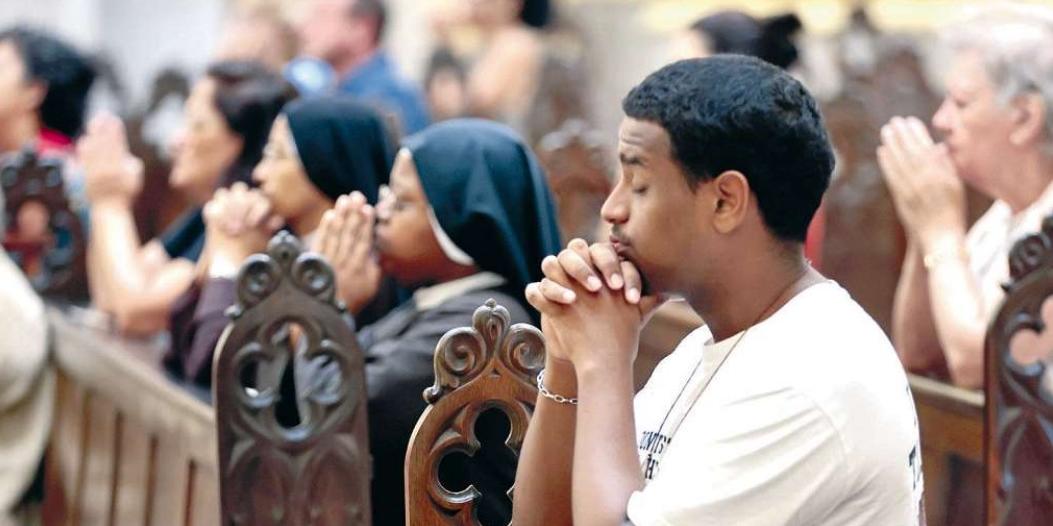 “Ideia é que a pessoa consiga participar, almoçar e voltar ao trabalho”, diz padre. Vão de 30 a 40 fiéis