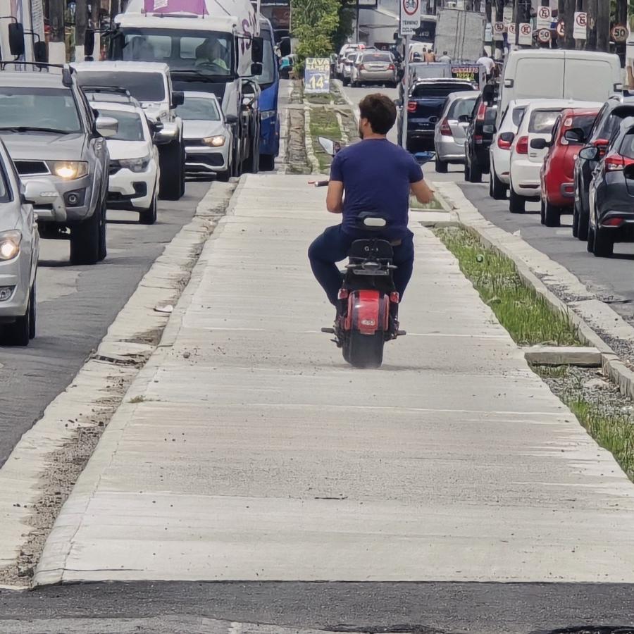O trecho da ciclovia fica entre a Avenida Gino Fabris e a Rua Nelson Horácio Conceição
