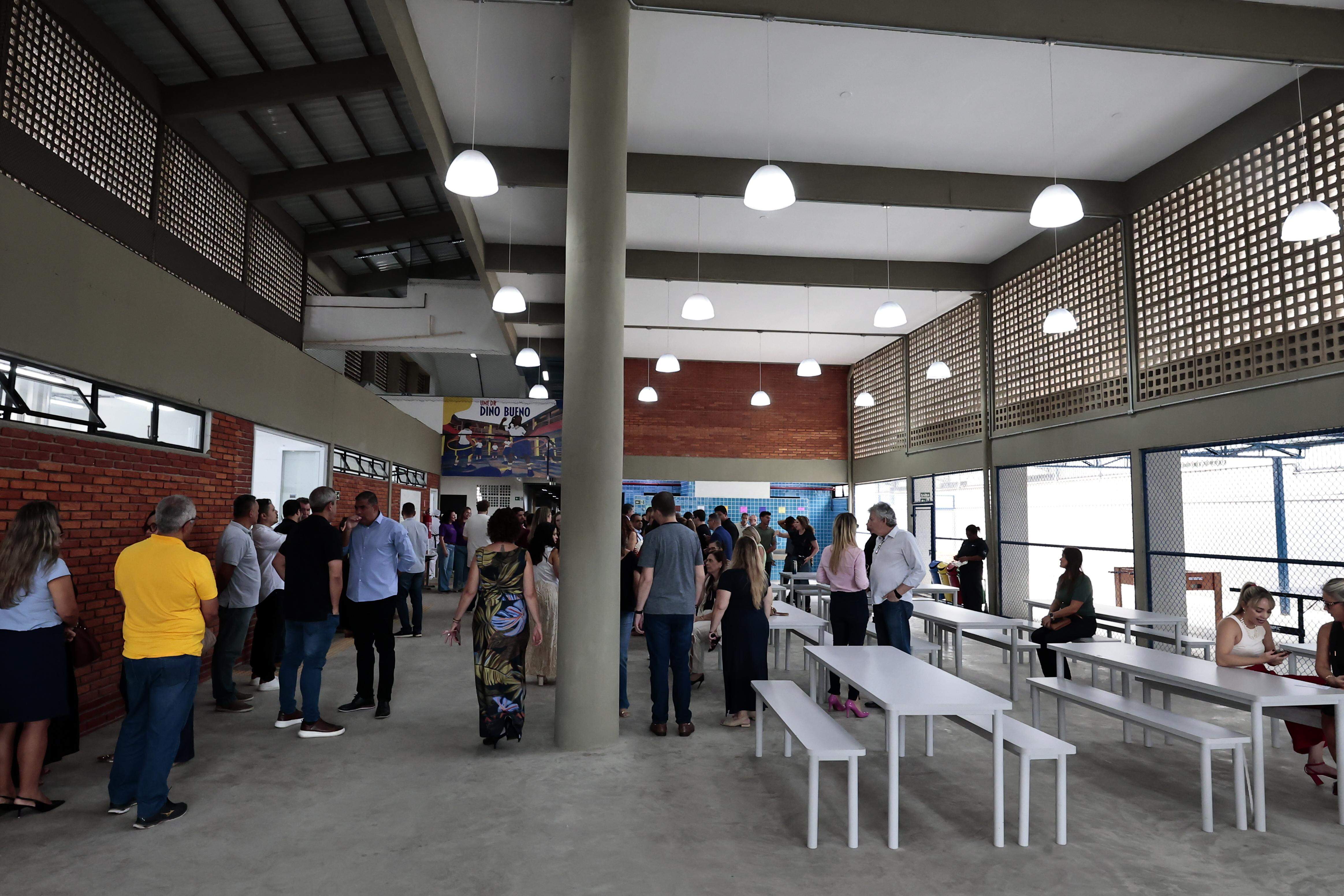 Rogério Santos visitou a nova UME Dino Bueno, na Encruzilhada