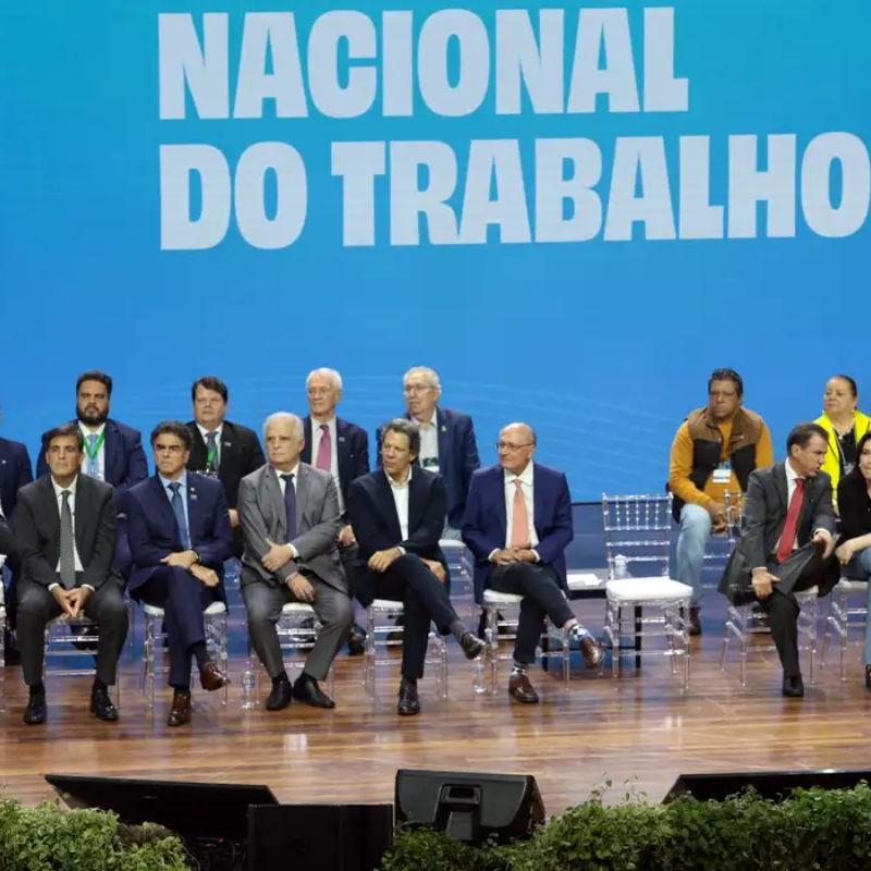 Fim do 6x1: Lula propõe negociação entre patrões, empregados e governo