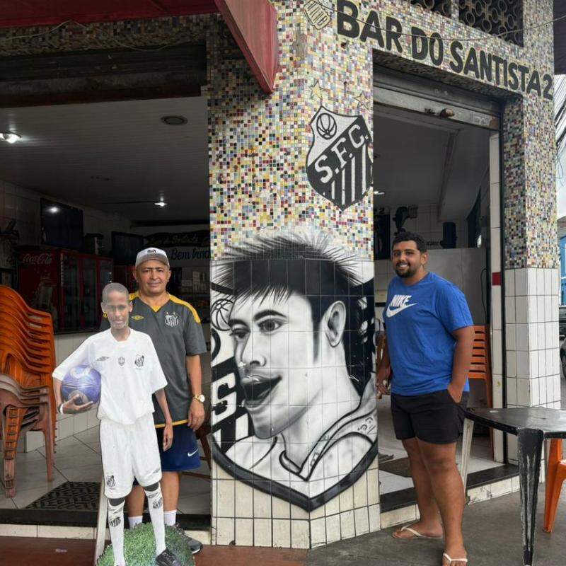 A caricatura que foi pedido pelo pai do dono do bar foi feita há cerca de cinco meses