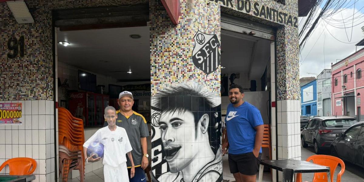 A caricatura que foi pedido pelo pai do dono do bar foi feita há cerca de cinco meses