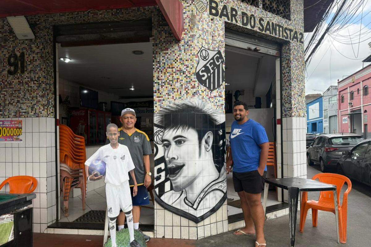 A caricatura que foi pedido pelo pai do dono do bar foi feita há cerca de cinco meses