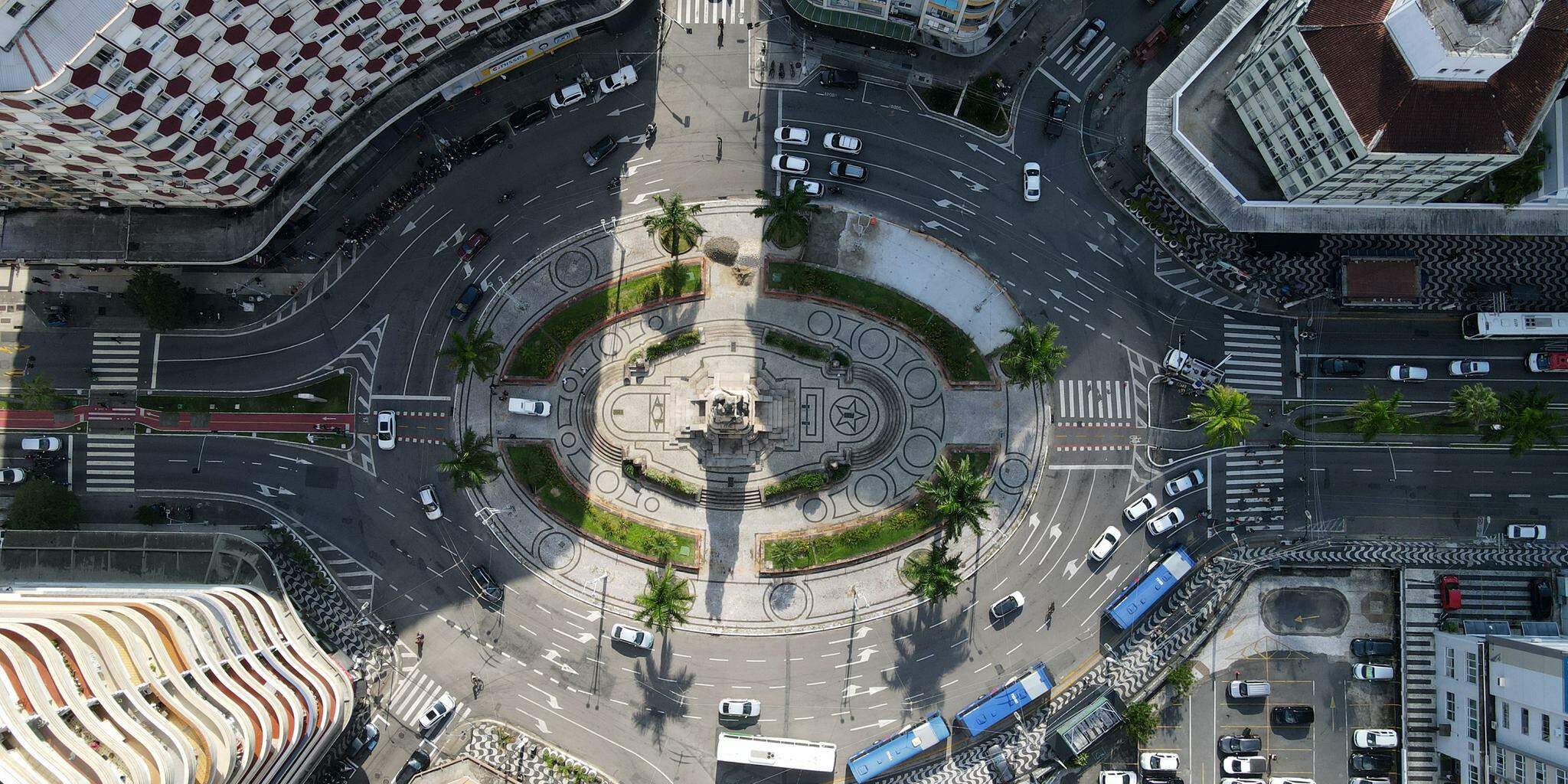 Mosaicos serão catalogados e recolocados após se fazer novo contrapiso; fontes serão reativadas