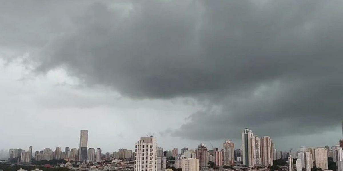  Inmet tem alertas laranja e amarelo para chuvas em SP e outros Estados do Brasil