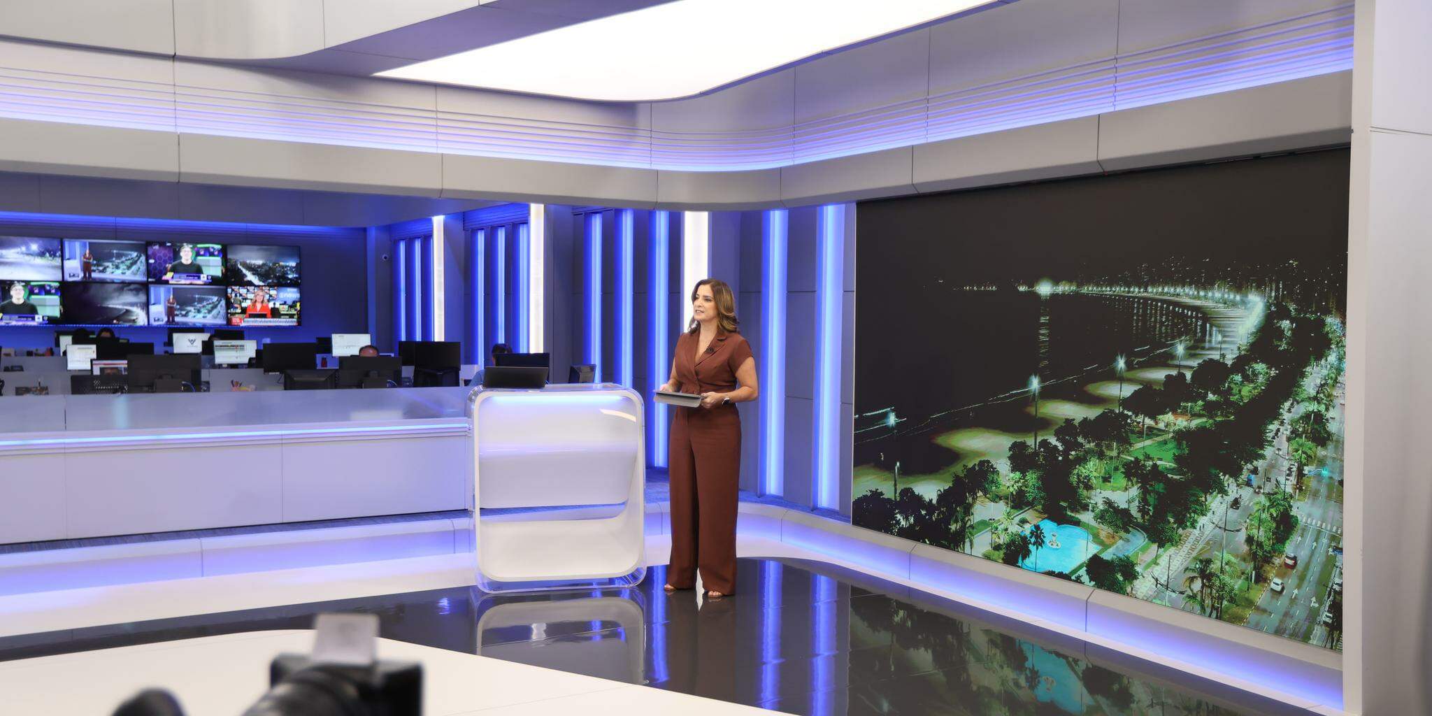 Às 19h02 desta sexta-feira (6), a apresentadora Melissa Paiva iniciou o JT2, a primeira edição dos telejornais da TV Tribuna em um novo espaço