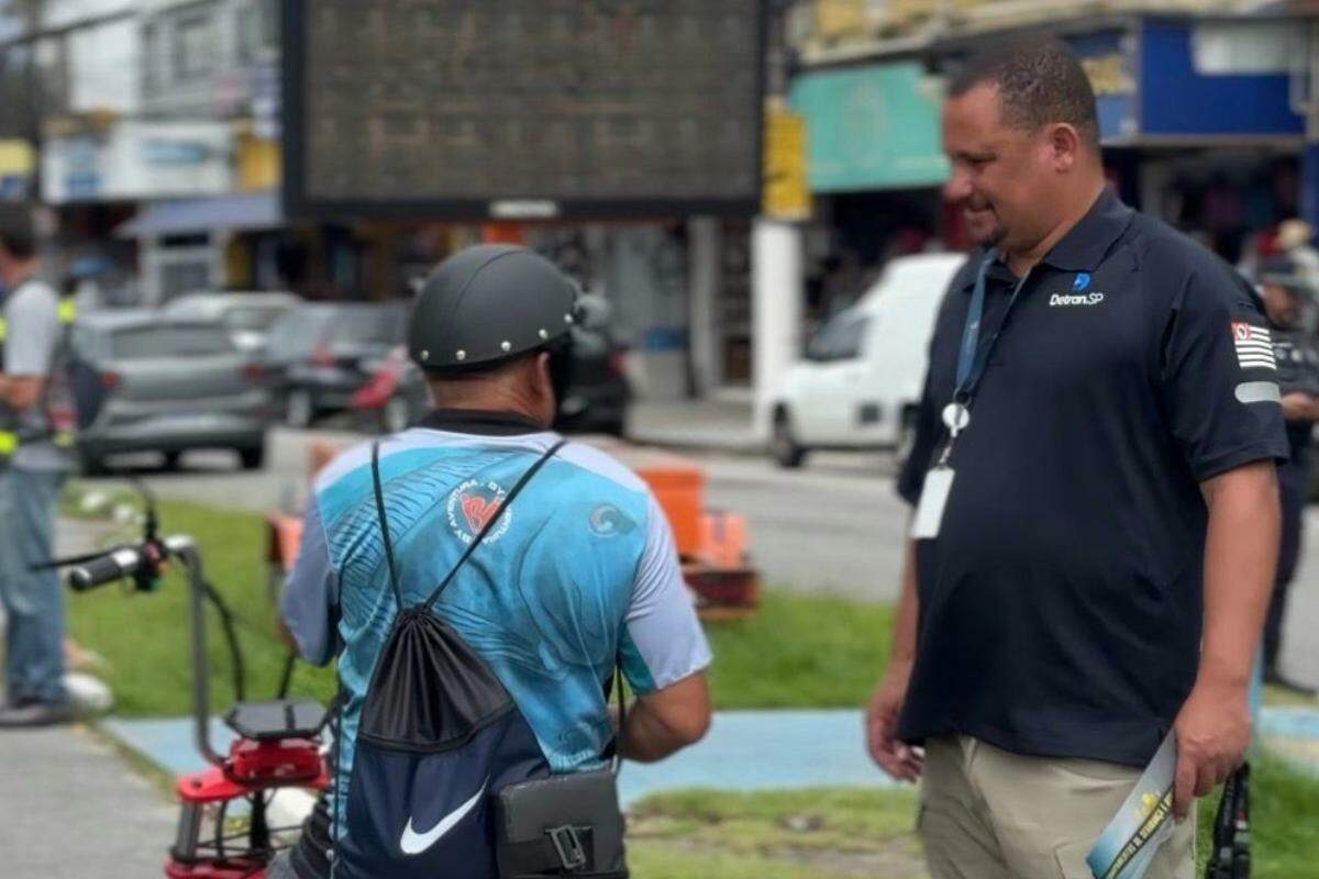 A iniciativa buscou conscientizar a população sobre o uso correto de ciclomotores, bicicletas elétricas e autopropelidos