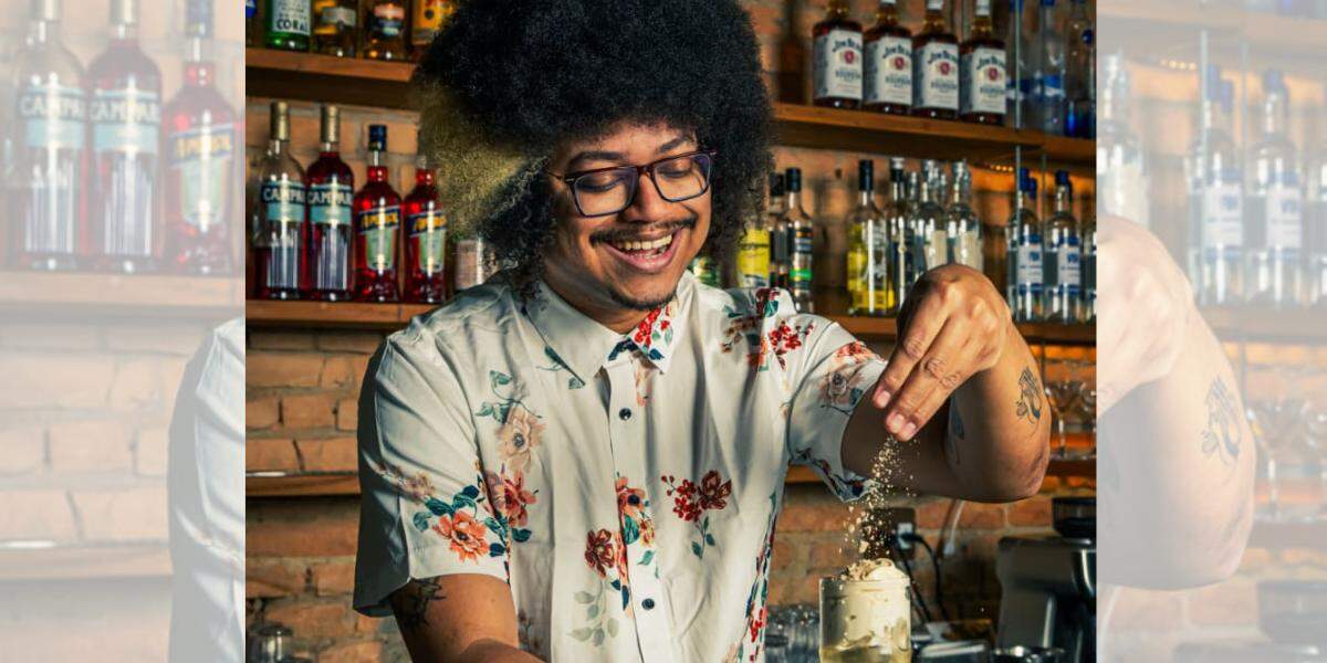 O mixologista Mauro Melo
