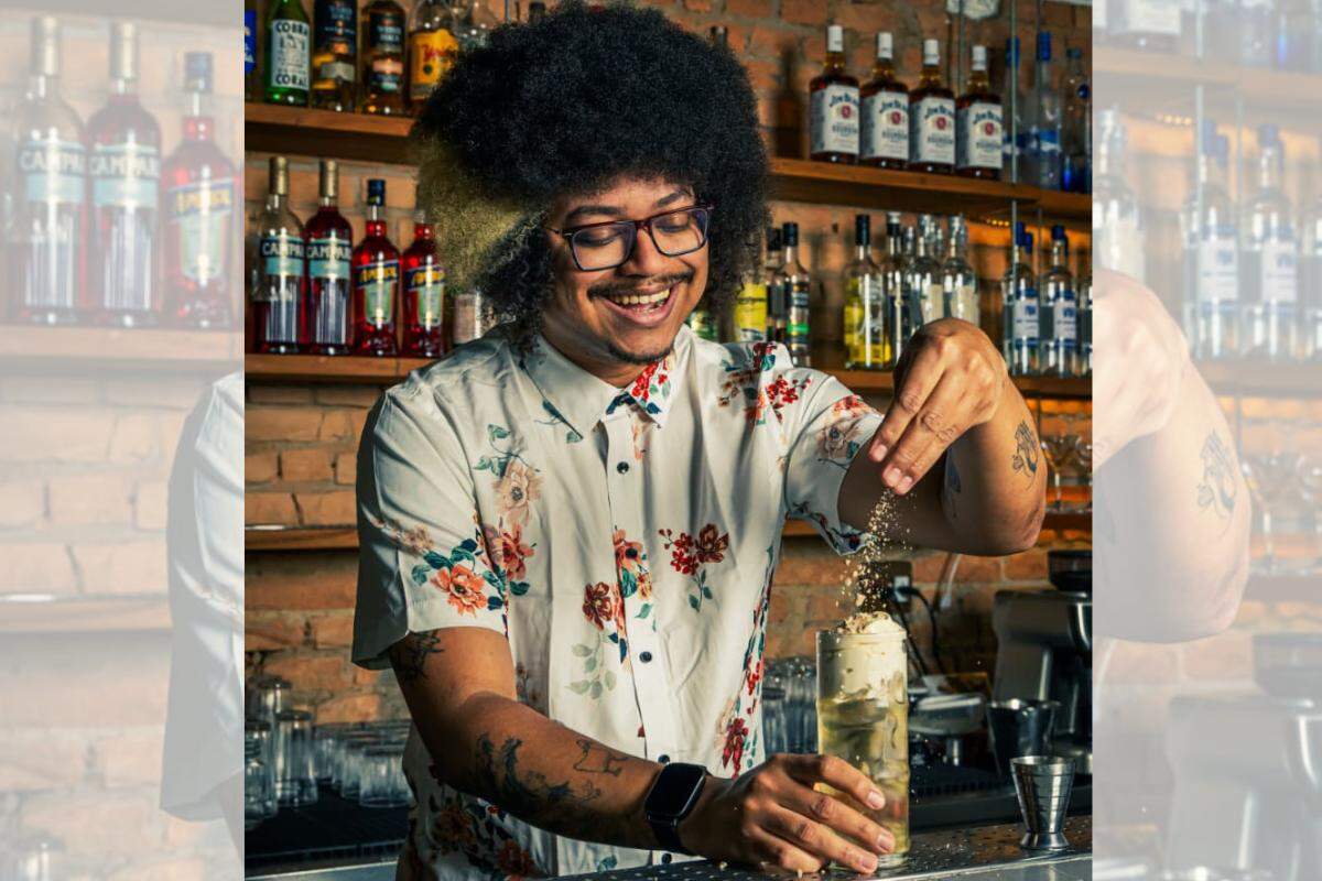 O mixologista Mauro Melo