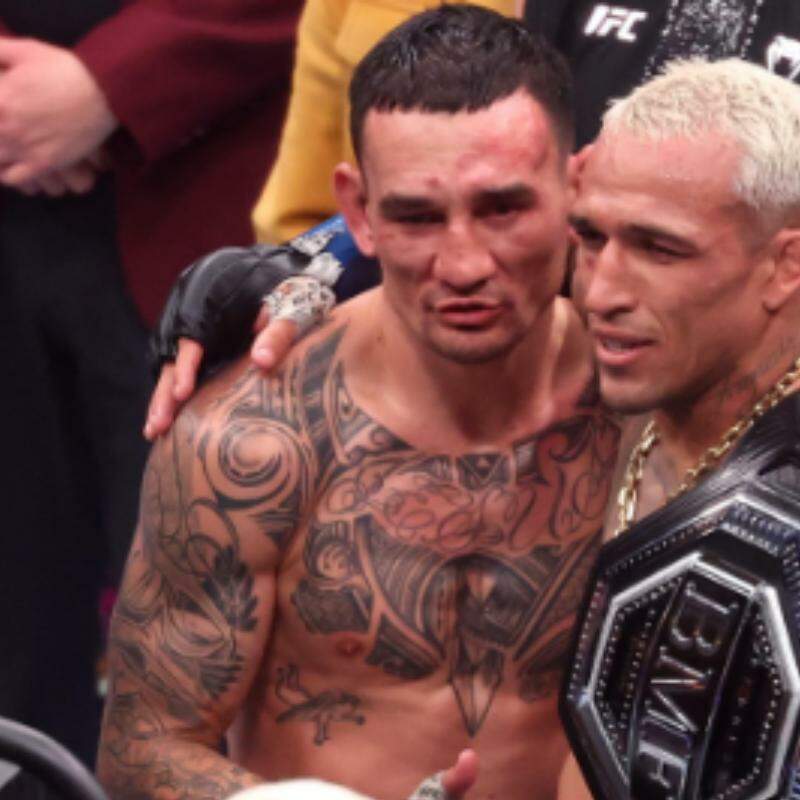 Do Bronx leva o cinturão dos peso leve e também o título simbólico dos BMF, que numa tradução livre significa ‘o mais casca grossa’