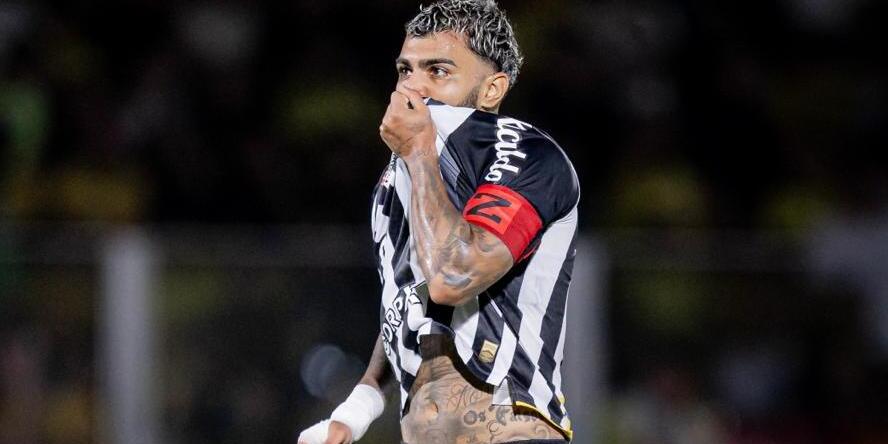 Gabigol marcou dois gols e garantiu o empate do Peixe na partida contra o Mirassol