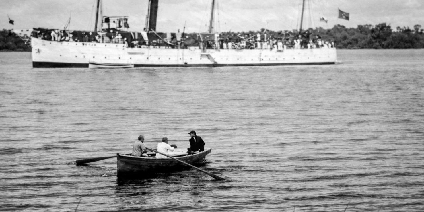 O Porto Grande, como era conhecido, manteve sua relevância até que o canal acabou assoreado após a abertura do Valo Grande