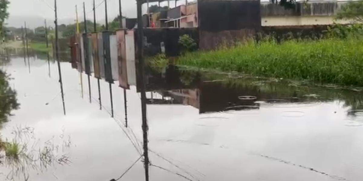 Cidade de Peruíbe, na Baixada Santista, voltou a sofrer impactos com as fortes chuvas