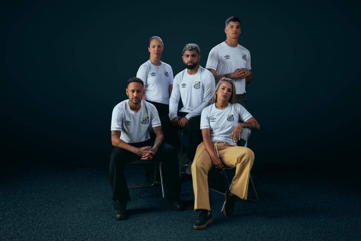 Imagens do novo uniforme principal do Santos foram divulgadas nesta quinta (12)