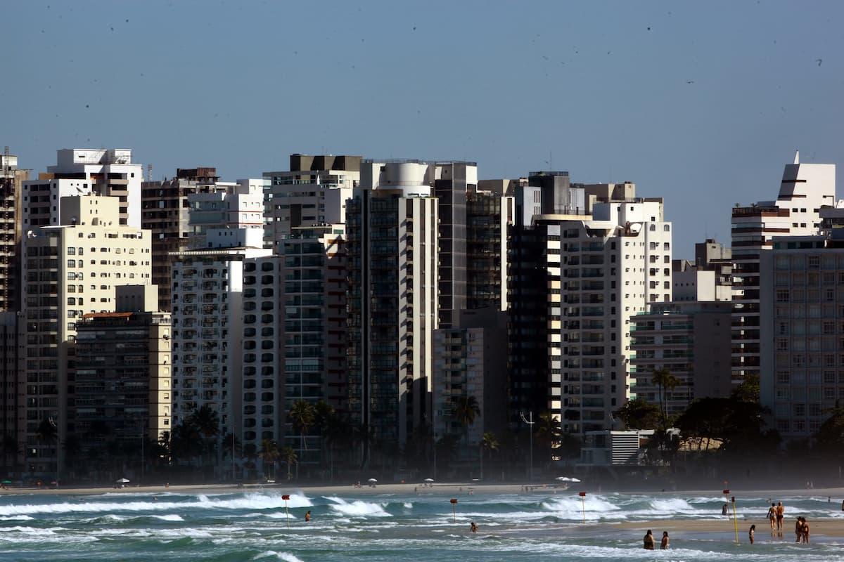 Guarujá atrai estudantes de várias localidades e tem inscrições abertas para estágio na Câmara de Vereadores