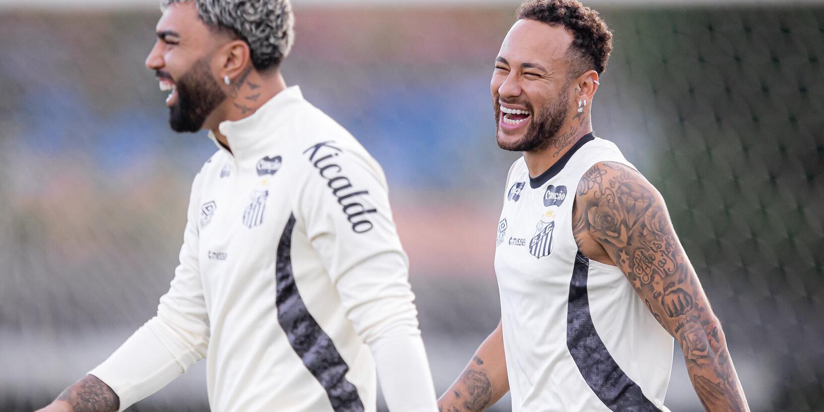 Gabigol e Neymar voltarão a jogar juntos no clássico deste domingo contra o Corinthians