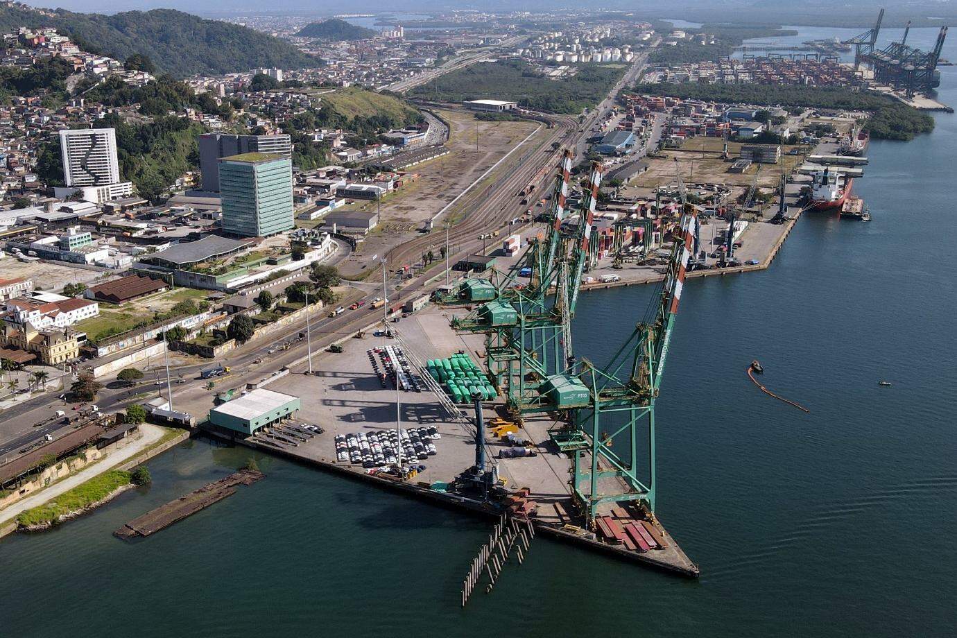 O novo condomínio de caminhões em Santos ficará na Avenida Augusto Barata, entre os bairros Alemoa e Saboó, em frente à Brasil Terminal Portuário (BTP) e ao futuro Terminal de Contêineres (Tecon) Santos 10