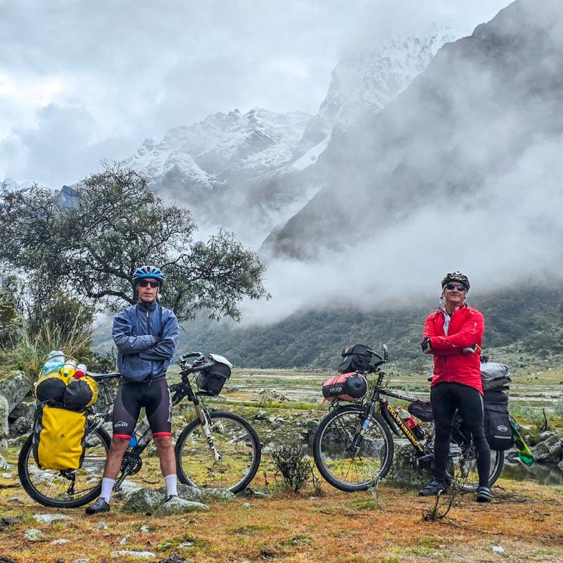 Morador de Itanhaém se desafia e enfrenta montanhas com quase 5 mil metros de altitude em expedição de bicicleta no Peru