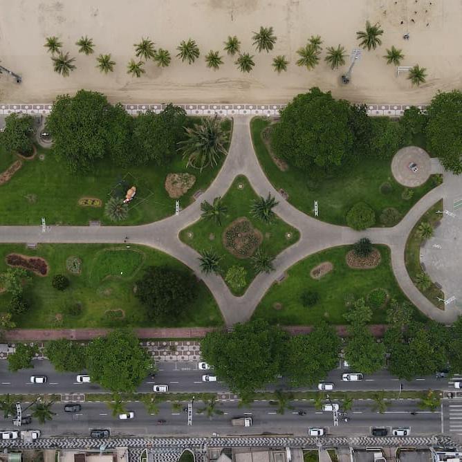 O levantamento considera 338 municípios brasileiros com mais de 100 mil habitantes