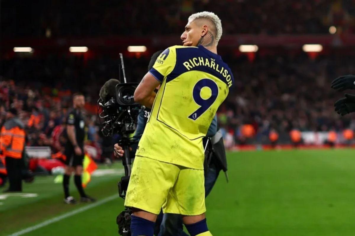 Richarlison marca no final da partida e Tottenham arranca empate contra o Liverpool