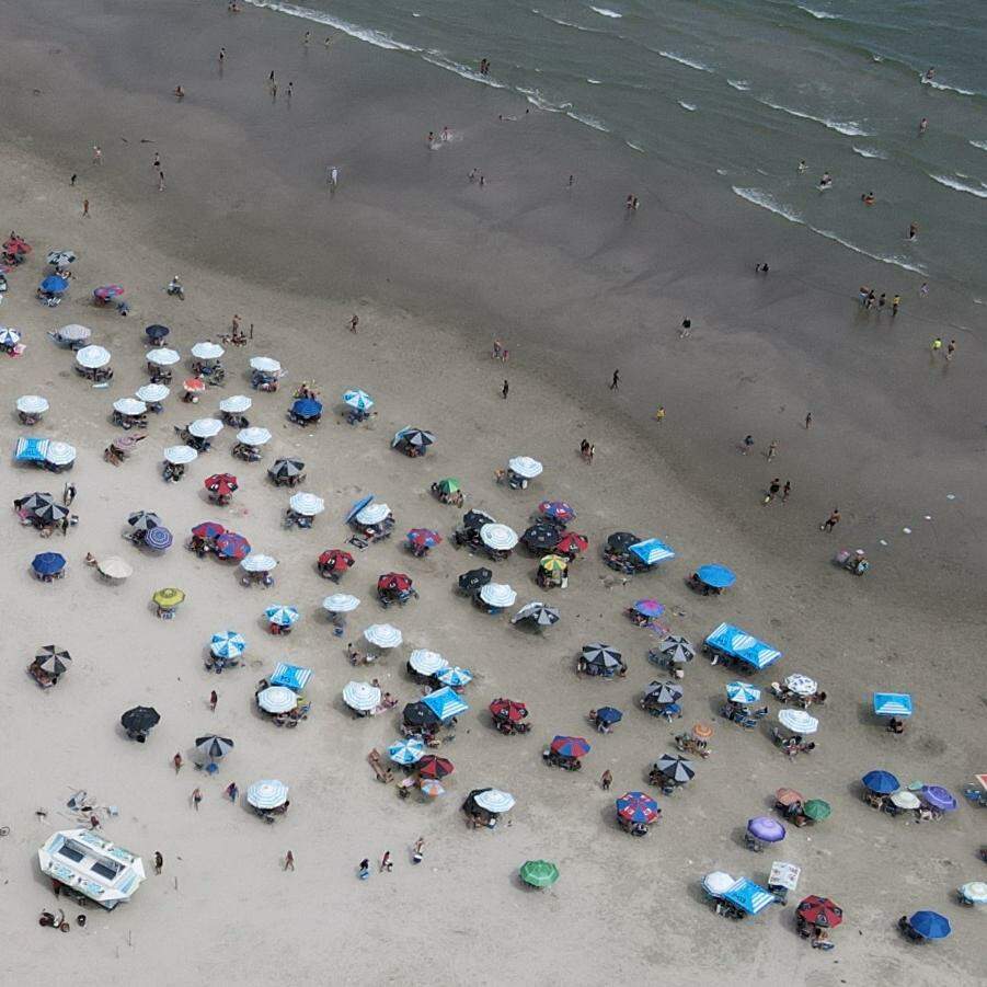 Ação visa coibir práticas irregulares na orla da Cidade